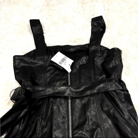 FOREVER 21 Faux Leather belted zip back sleeveless Dress NWT Woman’s Small - Picture 10 of 12